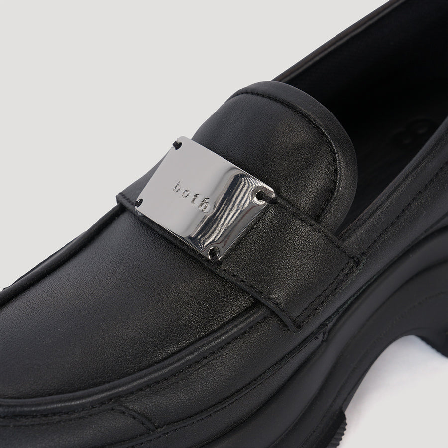 GAO EVA METAL LOGO LOAFER - BLACK/BLACK